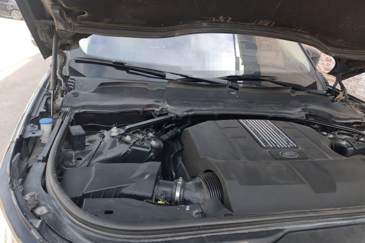 Used Land Rover Discovery 2017 3.0 SC V6 First Edition Limited Edition Engine Bay Right