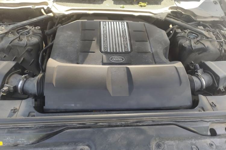 Used Land Rover Discovery 2017 3.0 SC V6 HSE Engine Bay