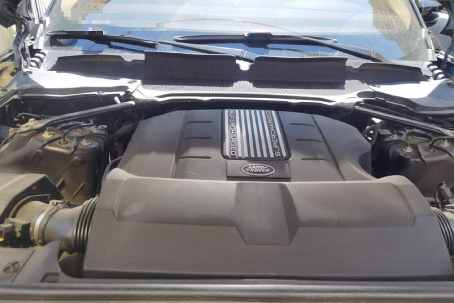 Used Land Rover Discovery 2017 3.0 SC V6 S Engine Bay