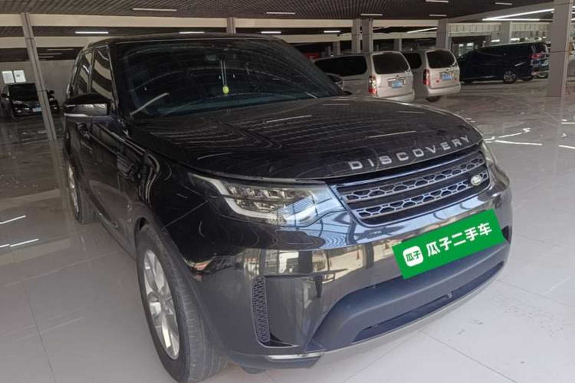 Used Land Rover Discovery 2017 5th Generation 3.0 V6 SE Exterior 1