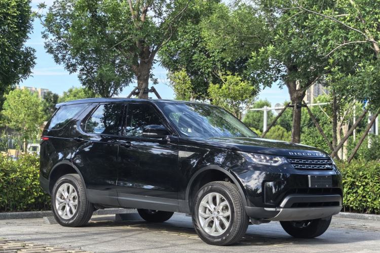 Used Land Rover Discovery 2017 3.0 SC V6 SE Exterior 2