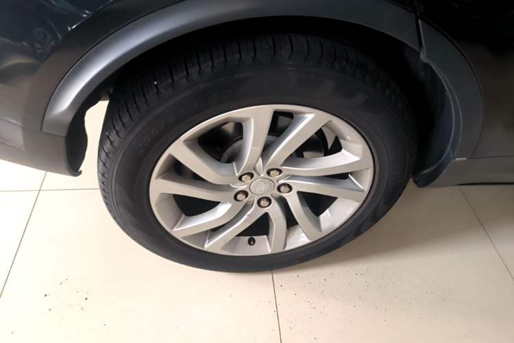 Used Land Rover Discovery 2017 3.0 SC V6 HSE Exterior 5