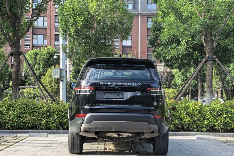 Used Land Rover Discovery 2017 3.0 SC V6 SE Exterior 5