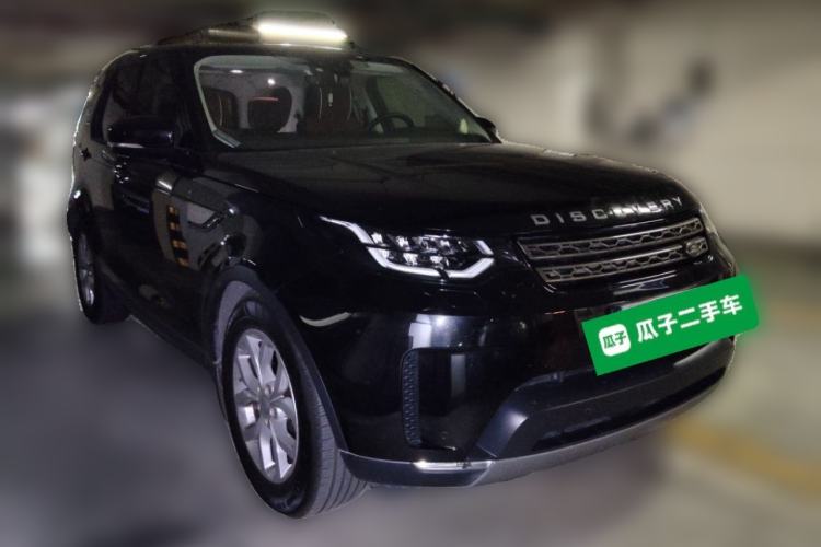 Used Land Rover Discovery 2017 3.0 SC V6 S Front Right 45 Deg