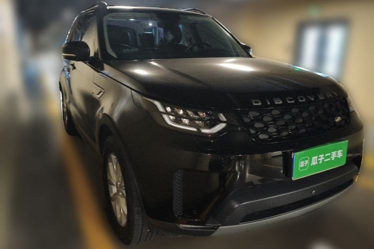 Used Land Rover Discovery 2017 3.0 SC V6 SE Front Right 45 Deg