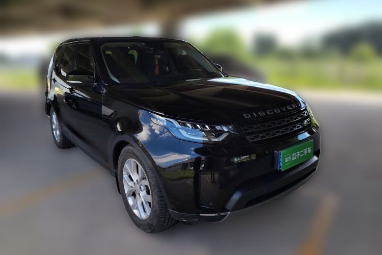Used Land Rover Discovery 2017 3.0 SC V6 SE Front Right 45 Deg