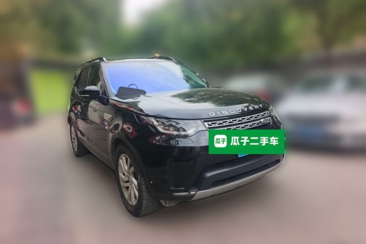 Used Land Rover Discovery 2017 3.0 SC V6 HSE Front Right 45 Deg