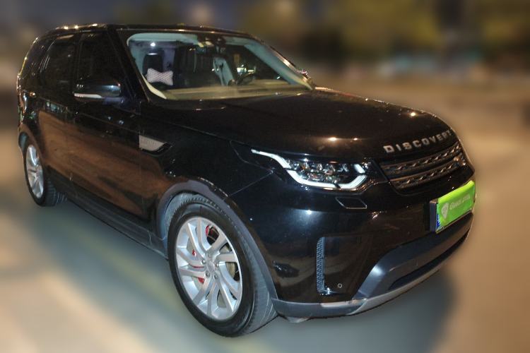 Used Land Rover Discovery 2017 3.0 SC V6 SE Front Right 45 Deg