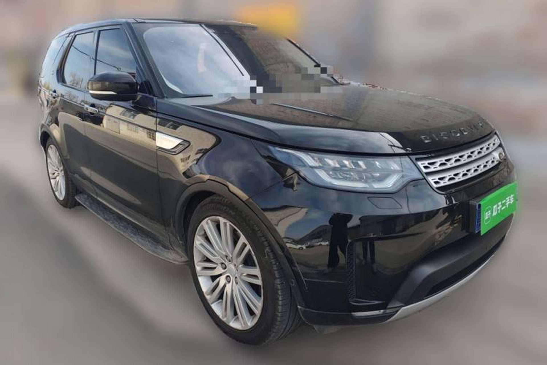 Used Land Rover Discovery 2017 3.0 SC V6 First Edition Limited Edition Front Right 45 Deg