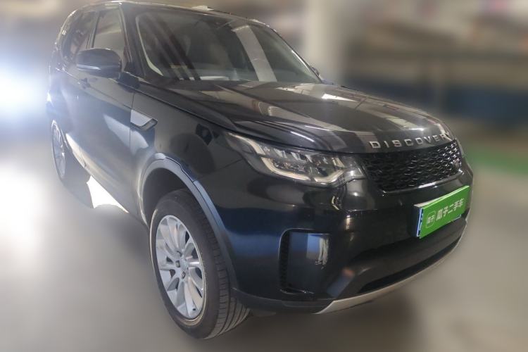 Used Land Rover Discovery 2017 3.0 SC V6 HSE Front Right 45 Deg