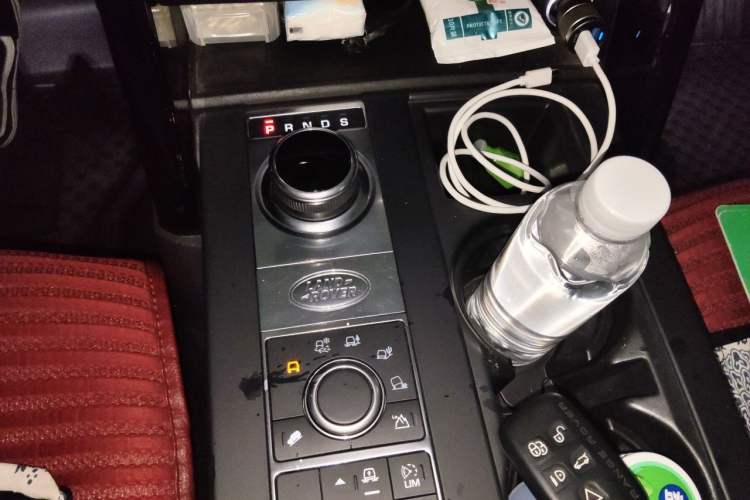 Used Land Rover Discovery 2017 3.0 SC V6 S Gear Lever