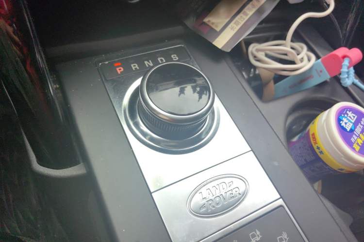 Used Land Rover Discovery 2017 3.0 SC V6 S Gear Lever
