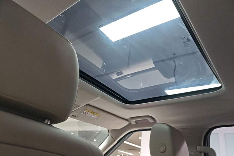 Used Land Rover Discovery 2017 3.0 SC V6 SE Headliner