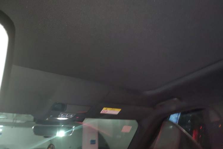 Used Land Rover Discovery 2017 3.0 SC V6 HSE Headliner