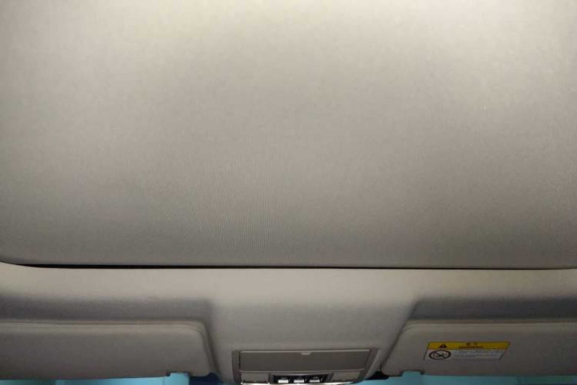 Used Land Rover Discovery 2017 3.0 SC V6 HSE Headliner
