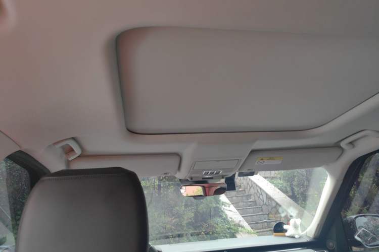 Used Land Rover Discovery 2017 3.0 SC V6 S Headliner