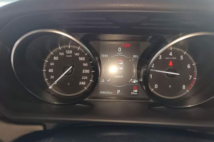 Used Land Rover Discovery 2017 5th Generation 3.0 V6 SE Instrument Cluster