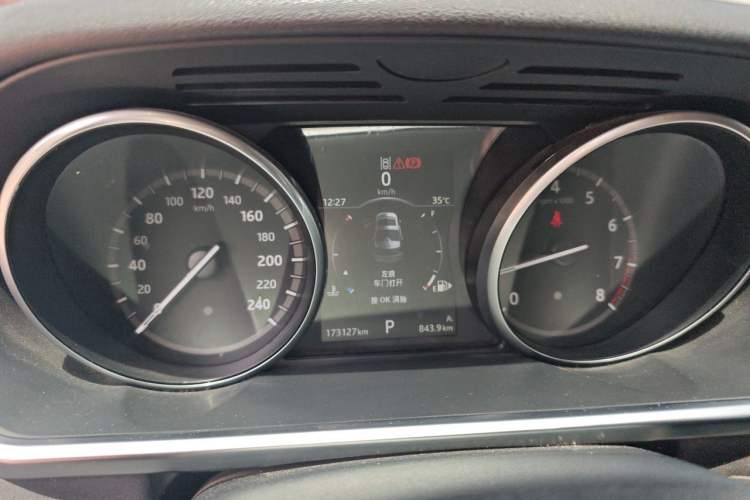 Used Land Rover Discovery 2017 3.0 SC V6 SE Instrument Cluster