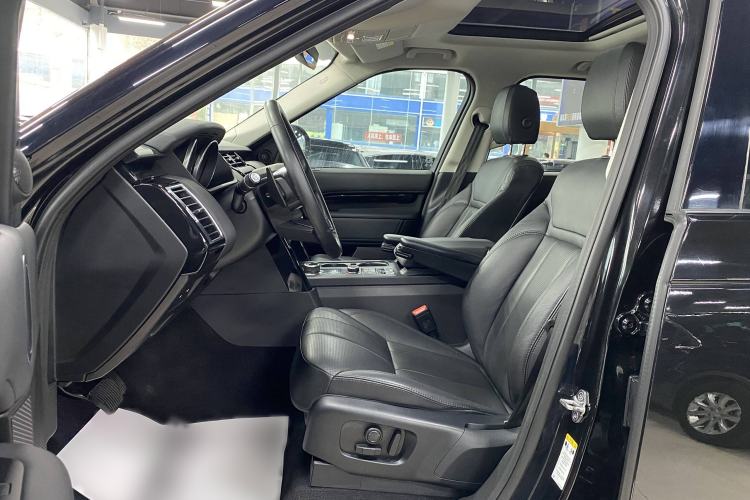 Used Land Rover Discovery 2017 3.0 SC V6 S Interior 5