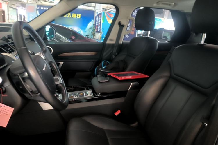 Used Land Rover Discovery 2017 3.0 SC V6 HSE Left Front Seat