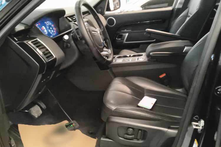 Used Land Rover Discovery 2017 3.0 SC V6 SE Left Front Seat