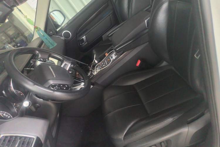 Used Land Rover Discovery 2017 3.0 SC V6 SE Left Front Seat