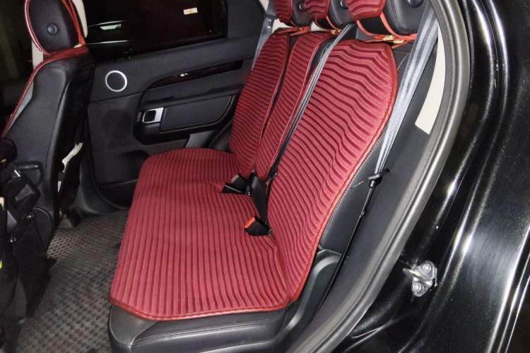 Used Land Rover Discovery 2017 3.0 SC V6 S Left Rear Seat