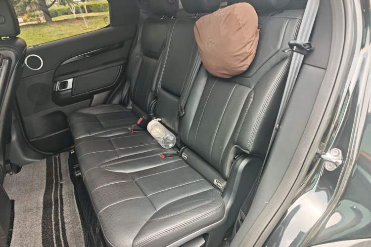 Used Land Rover Discovery 2017 3.0 SC V6 SE Left Rear Seat
