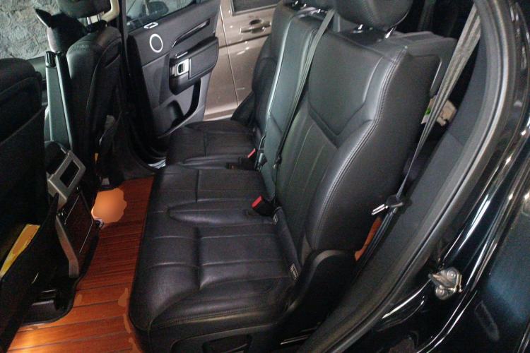 Used Land Rover Discovery 2017 3.0 SC V6 SE Left Rear Seat