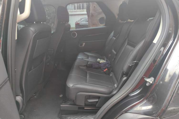 Used Land Rover Discovery 2017 3.0 SC V6 S Left Rear Seat