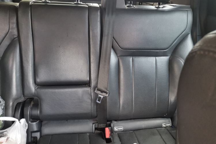 Used Land Rover Discovery 2017 3.0 SC V6 HSE Left Rear Seat