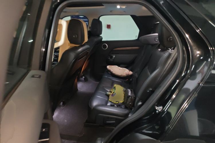 Used Land Rover Discovery 2017 3.0 SC V6 HSE Left Rear Seat