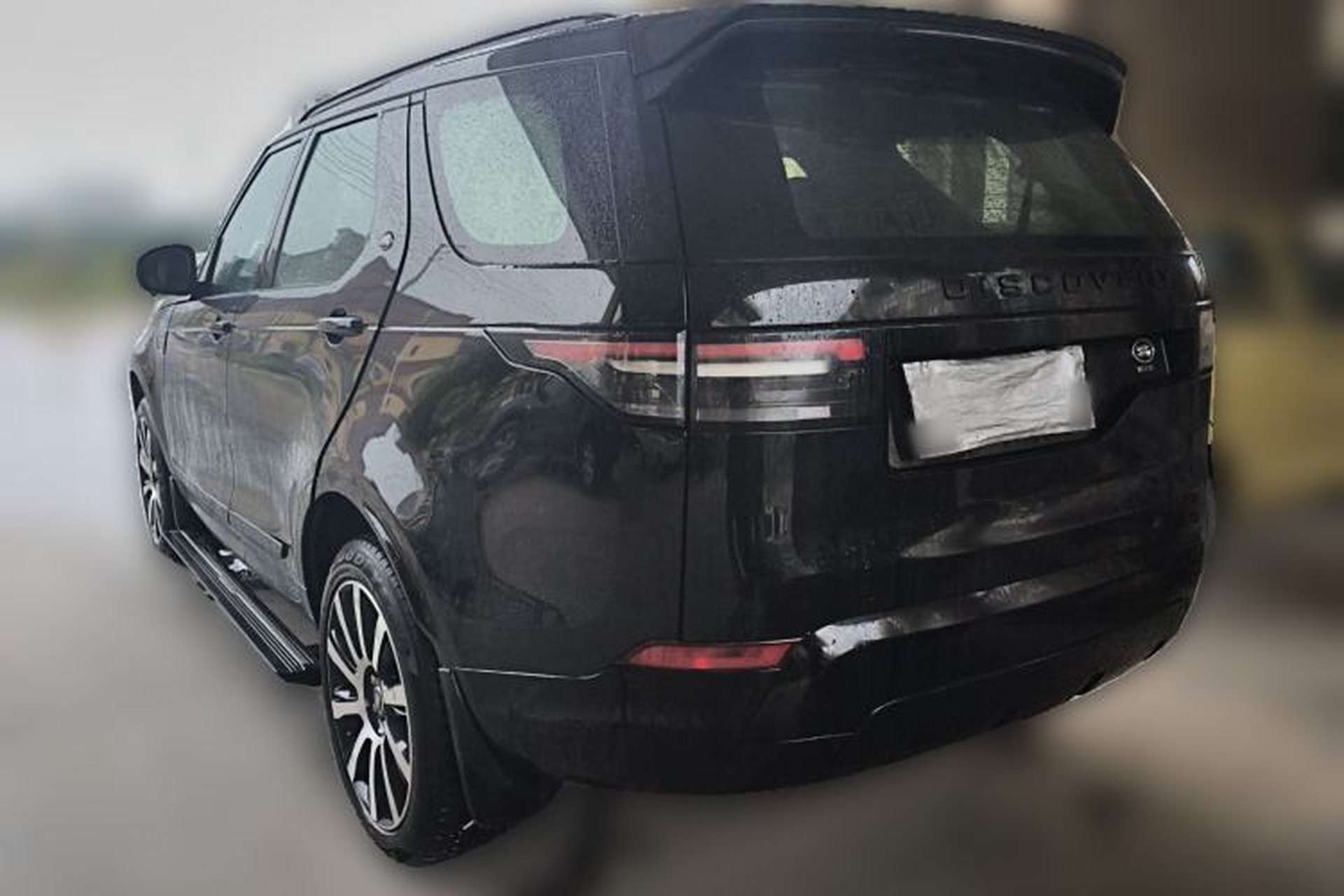 Used Land Rover Discovery 2017 3.0 SC V6 HSE Rear Left 45 Deg
