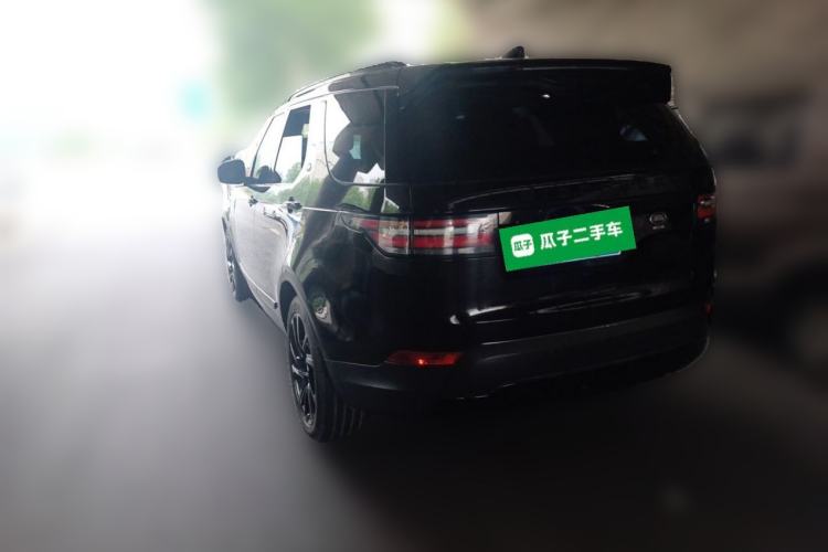Used Land Rover Discovery 2017 3.0 SC V6 SE Rear Left 45 Deg