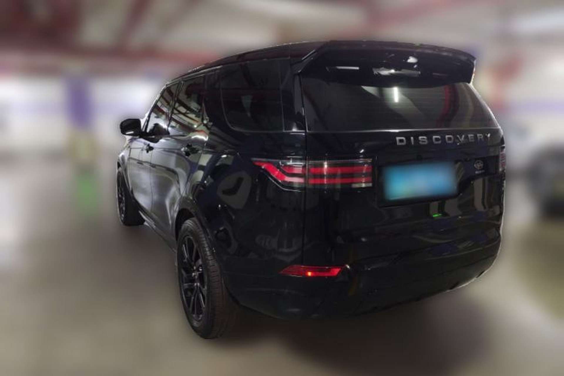 Used Land Rover Discovery 2017 3.0 SC V6 HSE Rear Left 45 Deg
