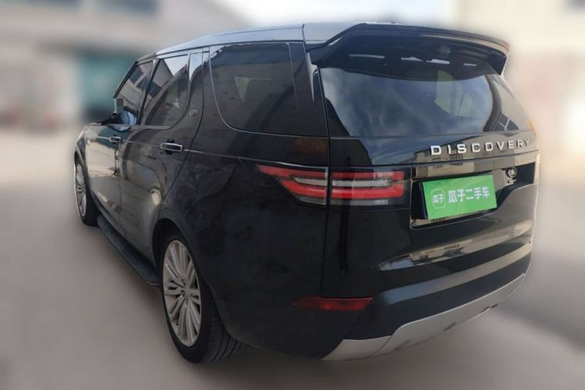 Used Land Rover Discovery 2017 3.0 SC V6 First Edition Limited Edition Rear Left 45 Deg