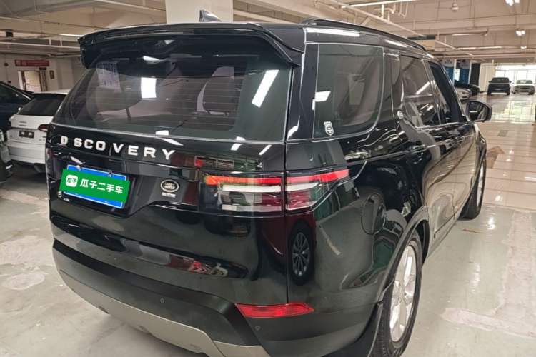 Used Land Rover Discovery 2017 3.0 SC V6 SE Rear Right 45 Deg