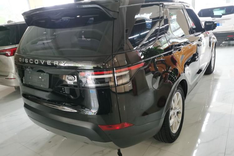 Used Land Rover Discovery 2017 3.0 SC V6 S Rear Right 45 Deg