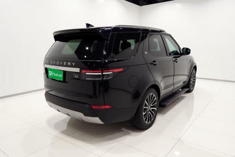 Used Land Rover Discovery 2017 3.0 SC V6 SE Rear Right 45 Deg