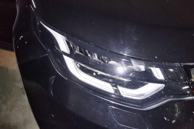 Used Land Rover Discovery 2017 3.0 SC V6 S Right Front Headlight