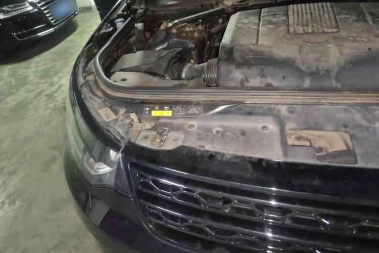 Used Land Rover Discovery 2017 3.0 SC V6 HSE Right Front Headlight