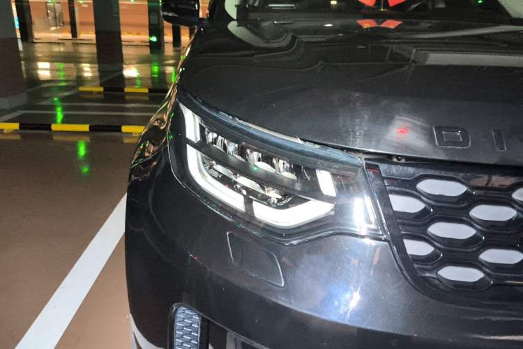Used Land Rover Discovery 2017 3.0 SC V6 SE Right Front Headlight