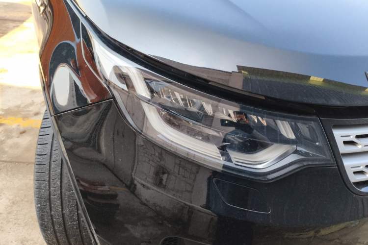 Used Land Rover Discovery 2017 3.0 SC V6 First Edition Limited Edition Right Front Headlight