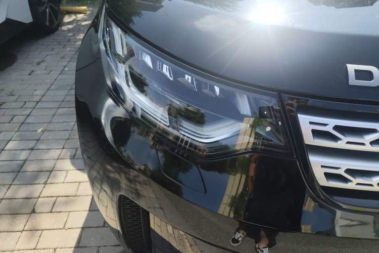 Used Land Rover Discovery 2017 3.0 SC V6 HSE Right Front Headlight
