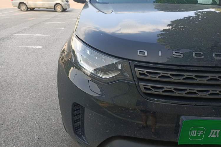 Used Land Rover Discovery 2017 3.0 SC V6 SE Right Front Headlight
