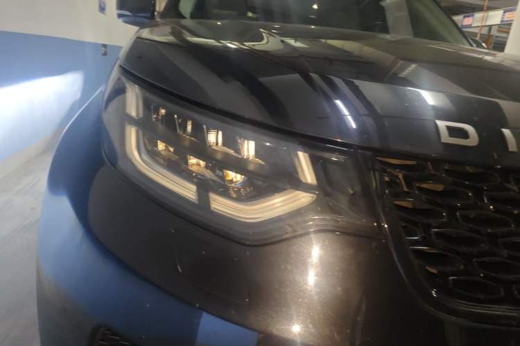 Used Land Rover Discovery 2017 3.0 SC V6 HSE Right Front Headlight