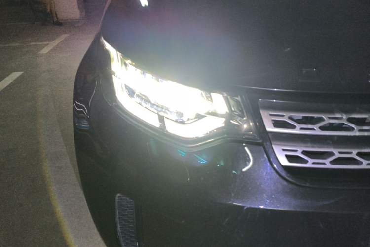 Used Land Rover Discovery 2017 3.0 SC V6 HSE Right Front Headlight