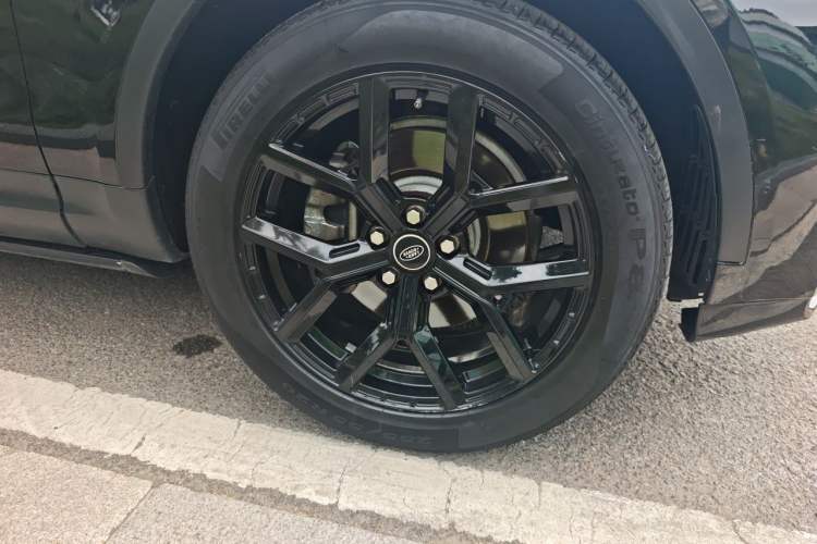 Used Land Rover Discovery 2017 3.0 SC V6 SE Right Front Wheel Hub