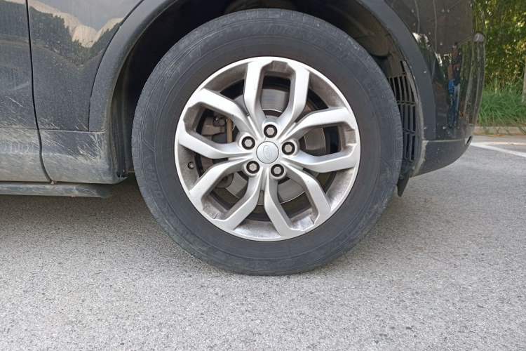 Used Land Rover Discovery 2017 3.0 SC V6 SE Right Front Wheel Hub