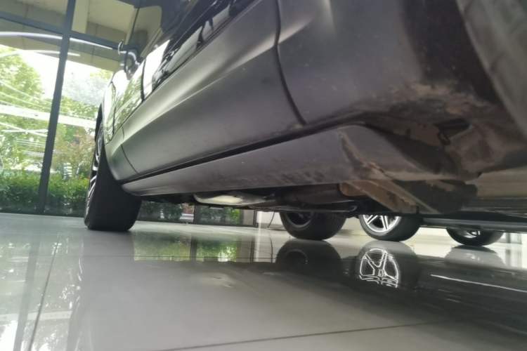 Used Land Rover Discovery 2017 3.0 SC V6 SE Right Side Sill
